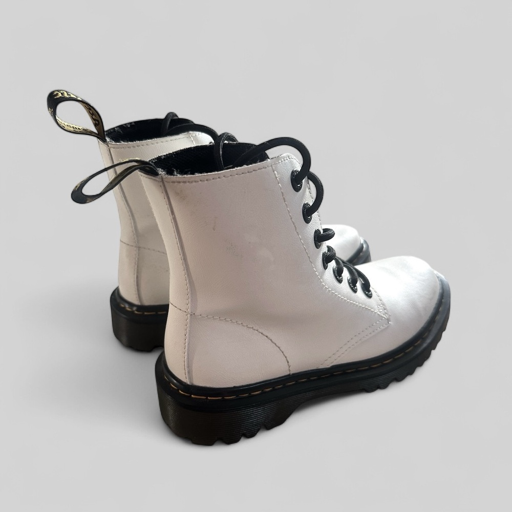 Dr. Doc Martens Luana White Boots Women’s Size 5 - Picture 4 of 7